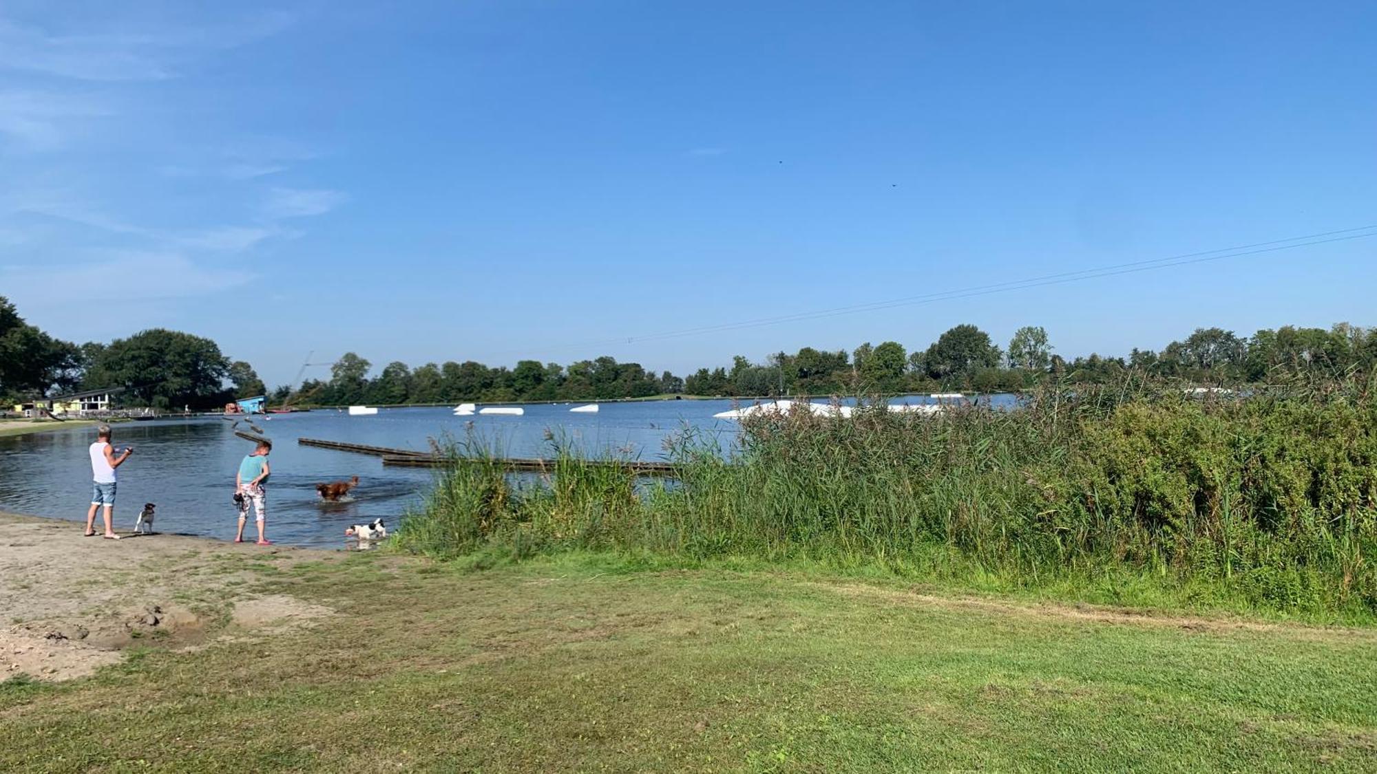 'T Paviljoenhus Bij Sneekermeer Offingawier Eksteriør billede