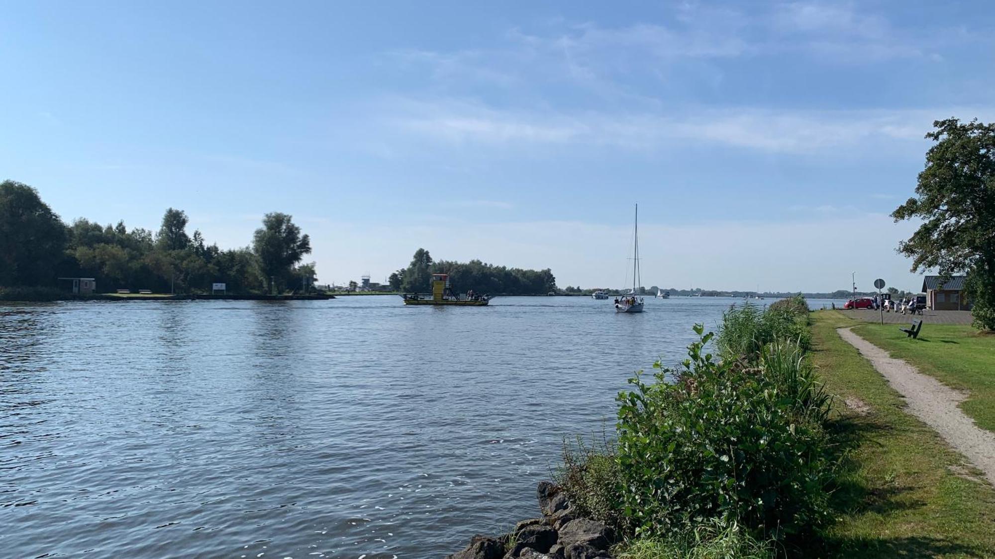 'T Paviljoenhus Bij Sneekermeer Offingawier Eksteriør billede